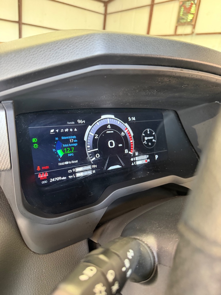 2024 Toyota Tundra Limited - Photo 18