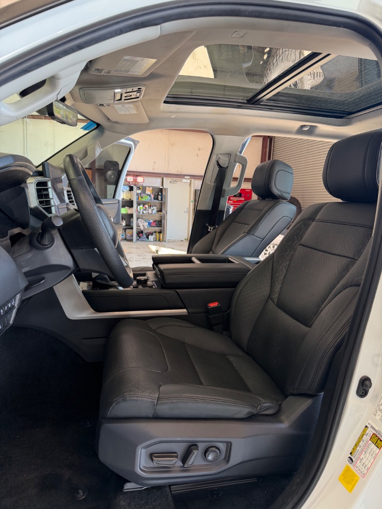 2024 Toyota Tundra Limited - Photo 16