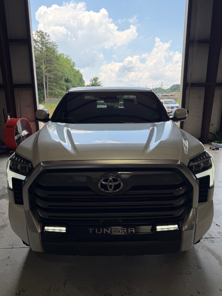 2024 Toyota Tundra Limited - Photo 10