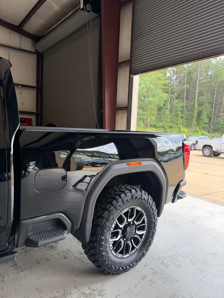 2022 GMC Sierra 2500HD AT4 - Photo 9