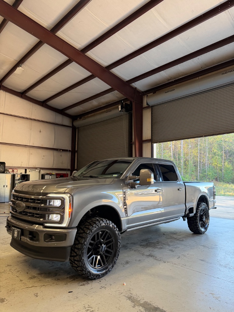 2023 Ford F-250 Super Duty Lariat